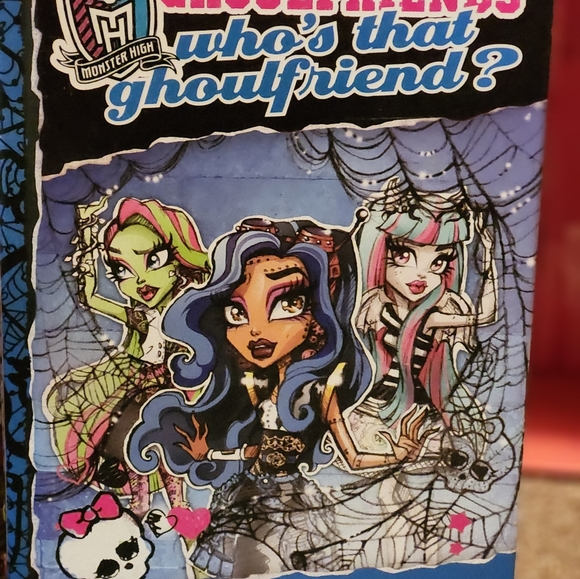 Monster High Ghoul Friends Book 1-3 - Picture 4 of 4